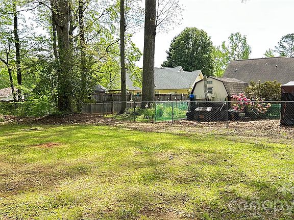 5th image of 3520 Winslow Dr #1 & 2