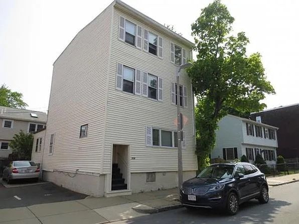 114 W 8th St #1
