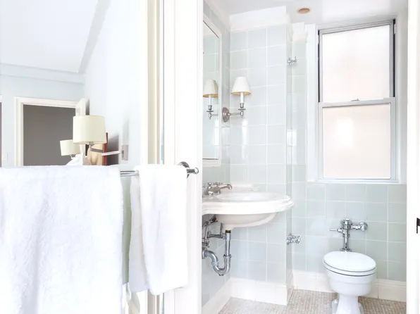 8 East 96th Street image 13 of 24