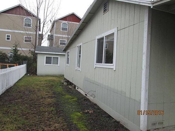5th image of 335 Berrydale Ave