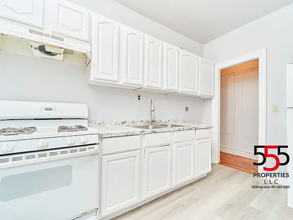 2nd image of 446 Kingston Ave APT D4