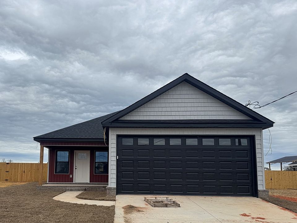 2nd image of 211 County Road 60