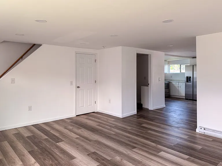 305 Willow St — Photo 12