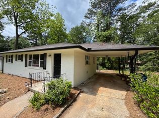 2753 Delowe Dr, East Pt, GA