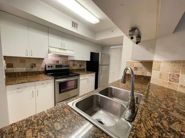450 S Park Rd #5203, Hollywood, FL 33021