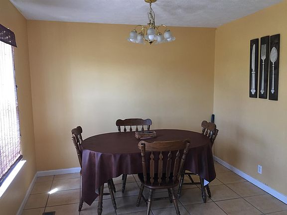 4th image of 9956 Gray Fox Dr