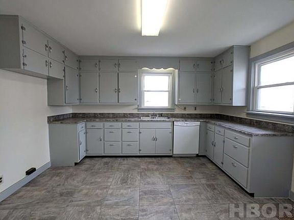 4th image of 107 E Sandusky St