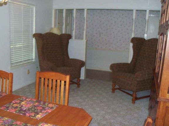 5th image of 500 Oakridge Dr