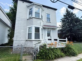 7 Saranac St, Plattsburgh, NY 12901