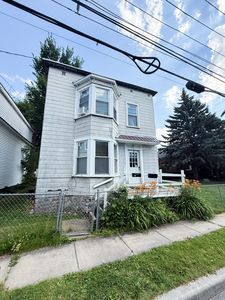 7 Saranac St, Plattsburgh, NY, 12901