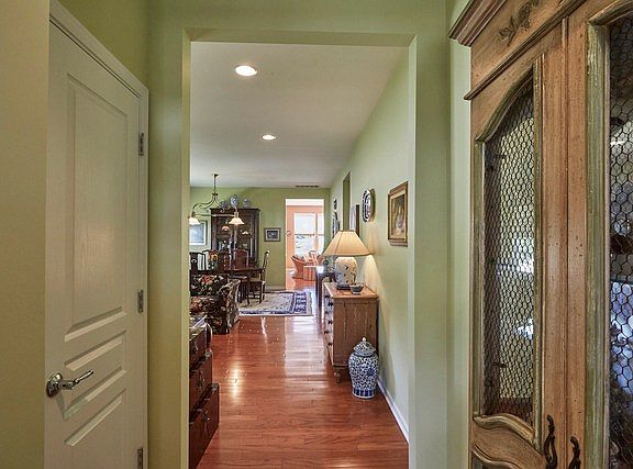 4th image of 3060 Rockwell Cir