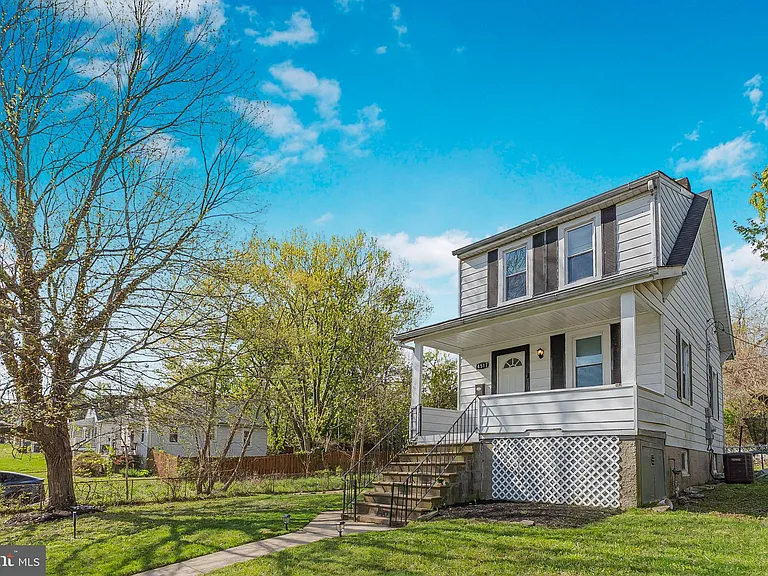 4517 Woodlea Ave — Photo 1