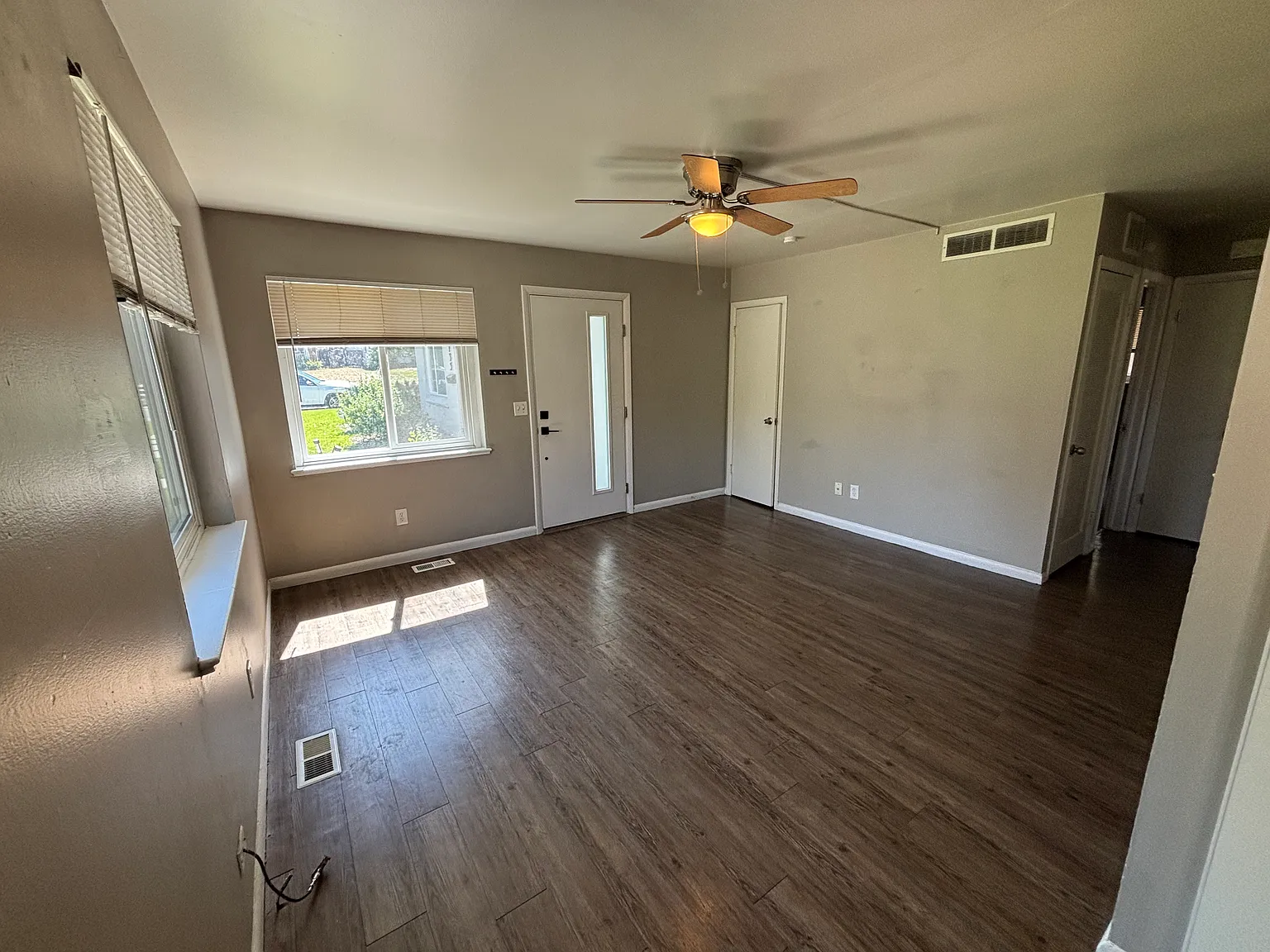 1731 S Madison St — Photo 4