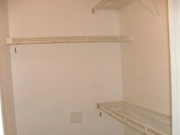 4000 SW 23rd St #3-107 — Photo 5