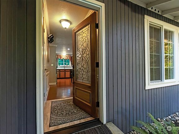 5th image of 1530 SE Shadowood Drive