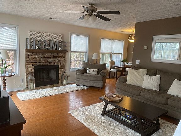 5th image of 104 Kincade Ct