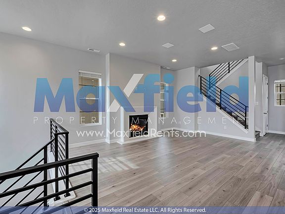 5th image of 2792 Tower Mill Dr