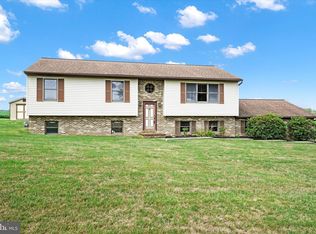 12 Shaub Rd, New Freedom, PA 17349