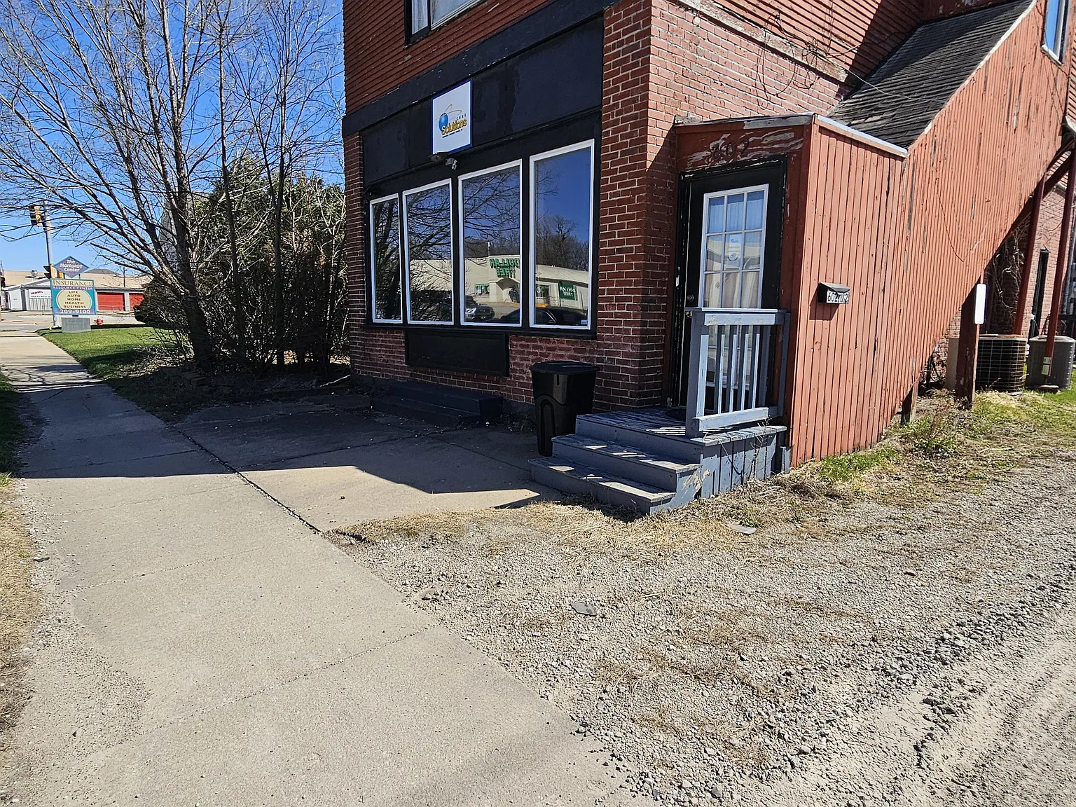 602 Burlington Ave - 602 — Photo 1