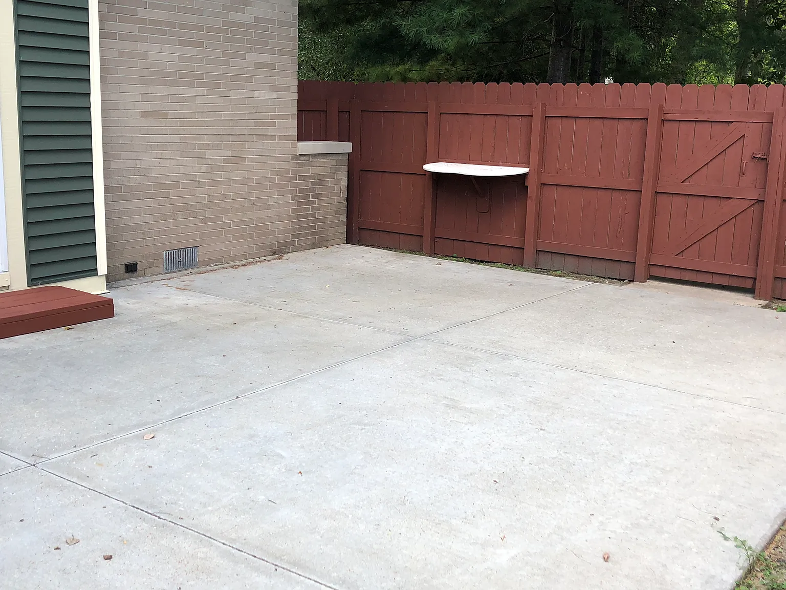 405 State Park Dr photo 1