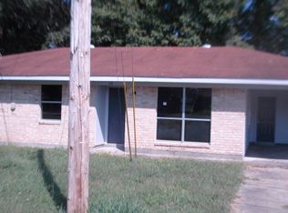 312 Claudine St, Tallulah, LA 71282