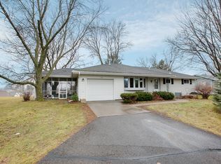1222 W Division St, River Falls, WI 54022