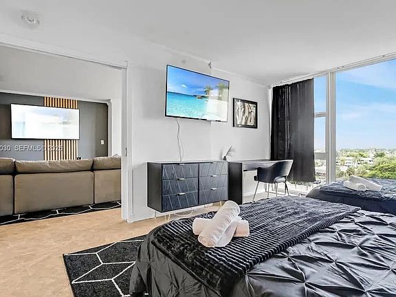 2nd image of 4040 Galt Ocean Dr #605