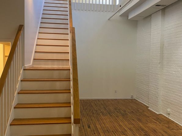 33 S Michigan St #207