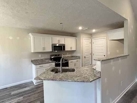 4th image of 277 Blanford Cir Lot 13