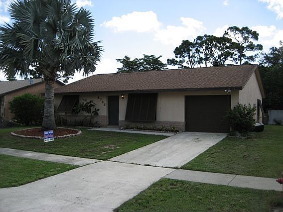 1st image of 4792 Poseidon Pl