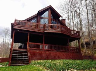5317 Alphof Rd, Harbor Springs, MI 49740