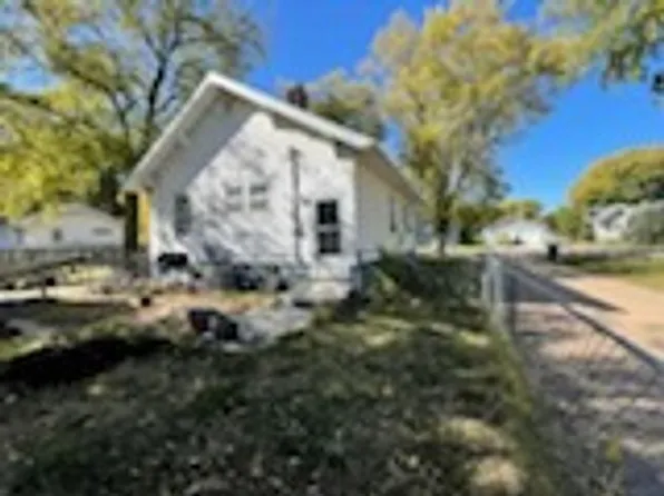 327 S Kimball St, Grand Island, NE 68801