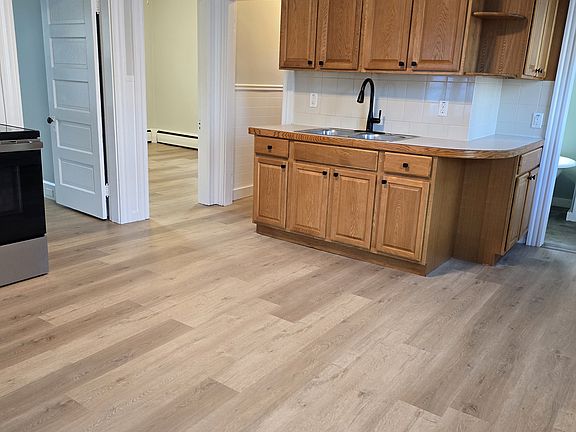 3rd image of 9 Coleman St #1