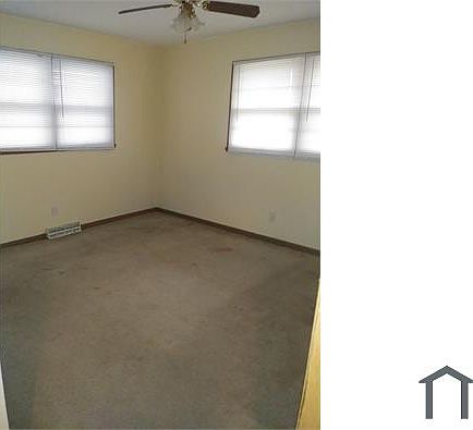 3rd image of 607 N 2nd St APT 2