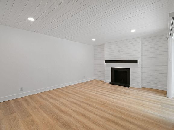 5th image of 1585 Forest Lakes Circle #B
