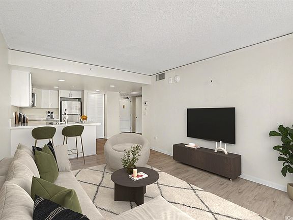4th image of 1314 Kalakaua Ave APT 1507