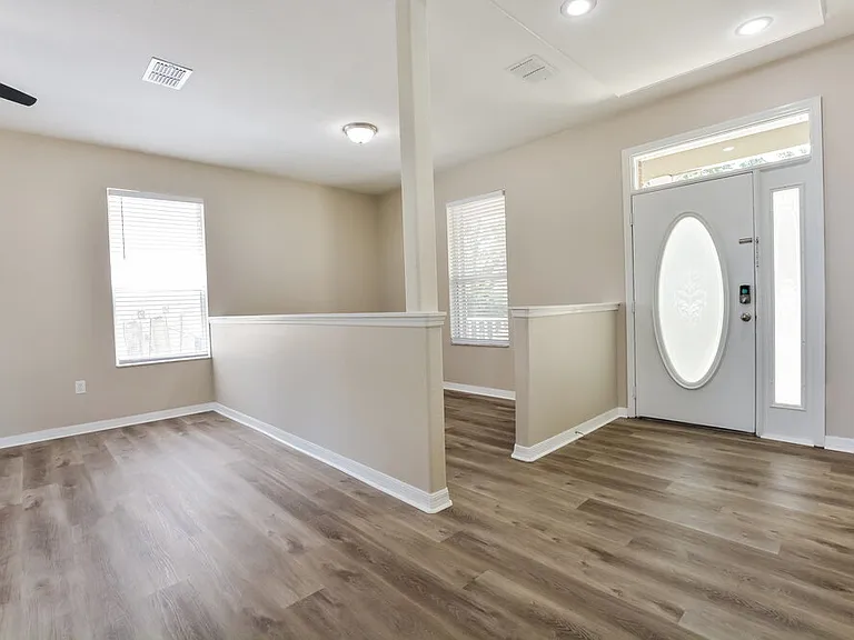 1221 Woodflower Way — Photo 4