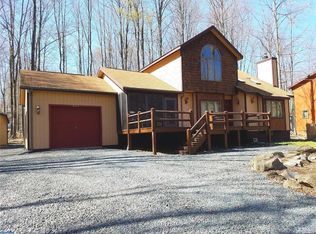 203 Wyalusing Dr, Pocono Lake, PA 18347