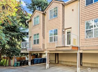 1140 N 92nd St APT B, Seattle, WA 98103