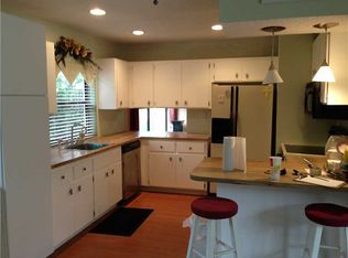 7 Fir Way, Cooper City, FL 33026