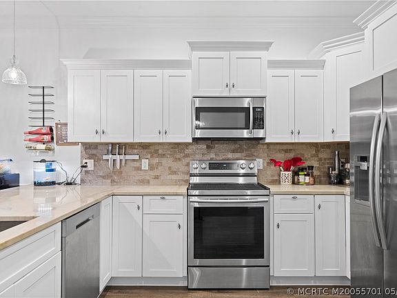 3rd image of 5608 SE 44th Ave