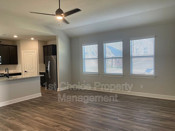 4th image of 7500 Spinch Dr