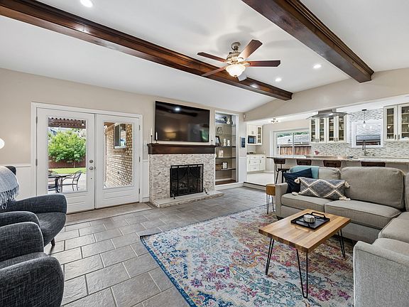 5th image of 11152 Carissa Dr