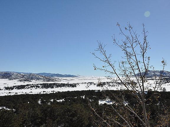 3rd image of 581 Corral S