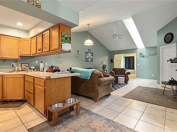 5th image of 7733 NE 20th Ct