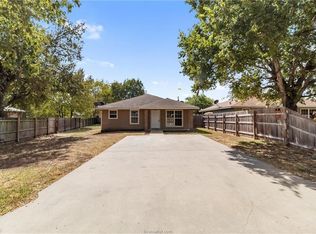 1205 Thompson St, Bryan, TX 77803