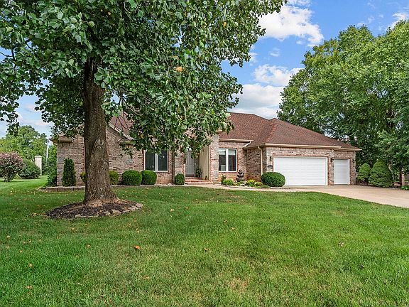 3rd image of 3725 E Cromwell Lane