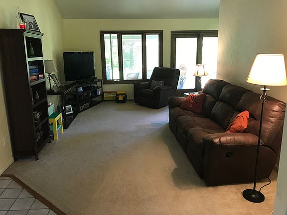 4th image of 26422 Locust Dr