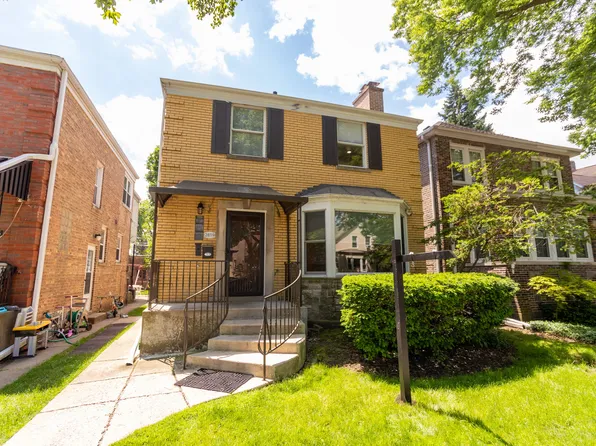 2819 W Sherwin Ave, Chicago, IL 60645