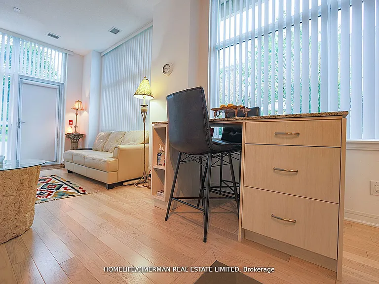 9191 Yonge St #103 — Photo 4